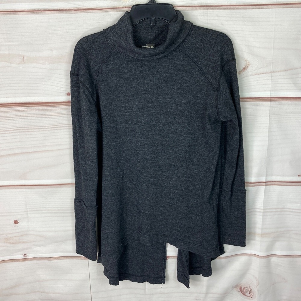 We The Free Top Womens L Gray Split Back Turtleneck Long Sleeve Solid Pullover